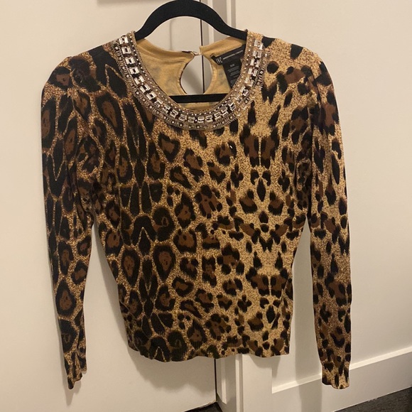 Leopard jewel collar sweater - Picture 2 of 3